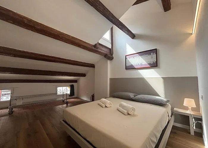 Palazzo メストレ